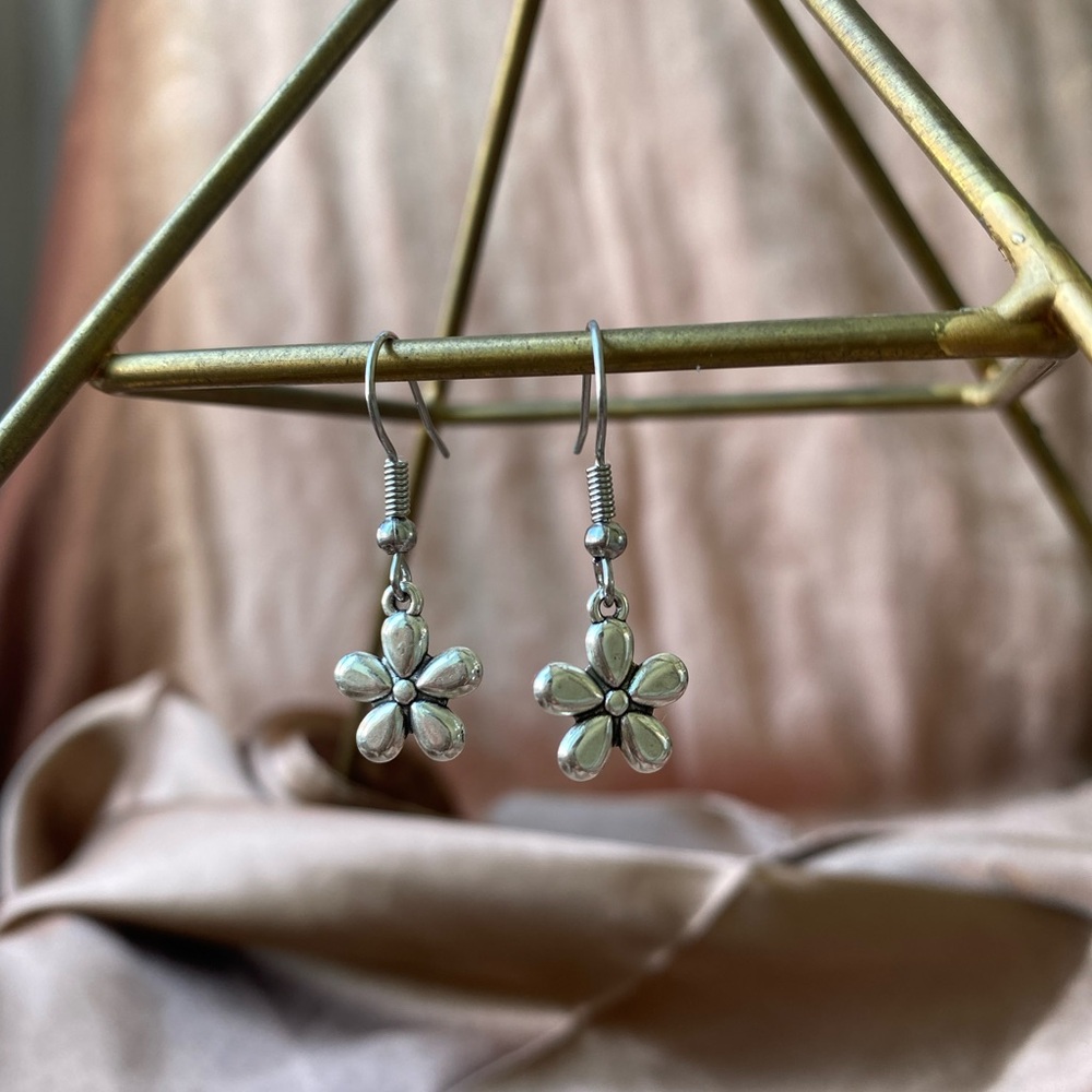 Silver Flower Drop Earrings